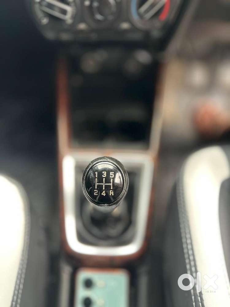 Maruti Suzuki Swift Vxi + Manual, 2021, Petrol