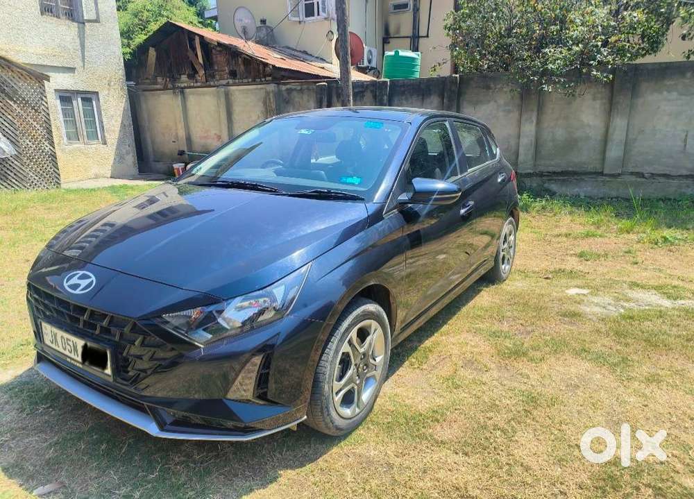 Hyundai I20 Sportz Petrol | Oct 2024 | 17,000 Km | 1st Owner