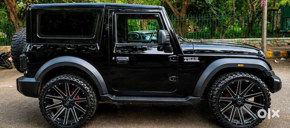 Mahindra Thar Petrol 2023