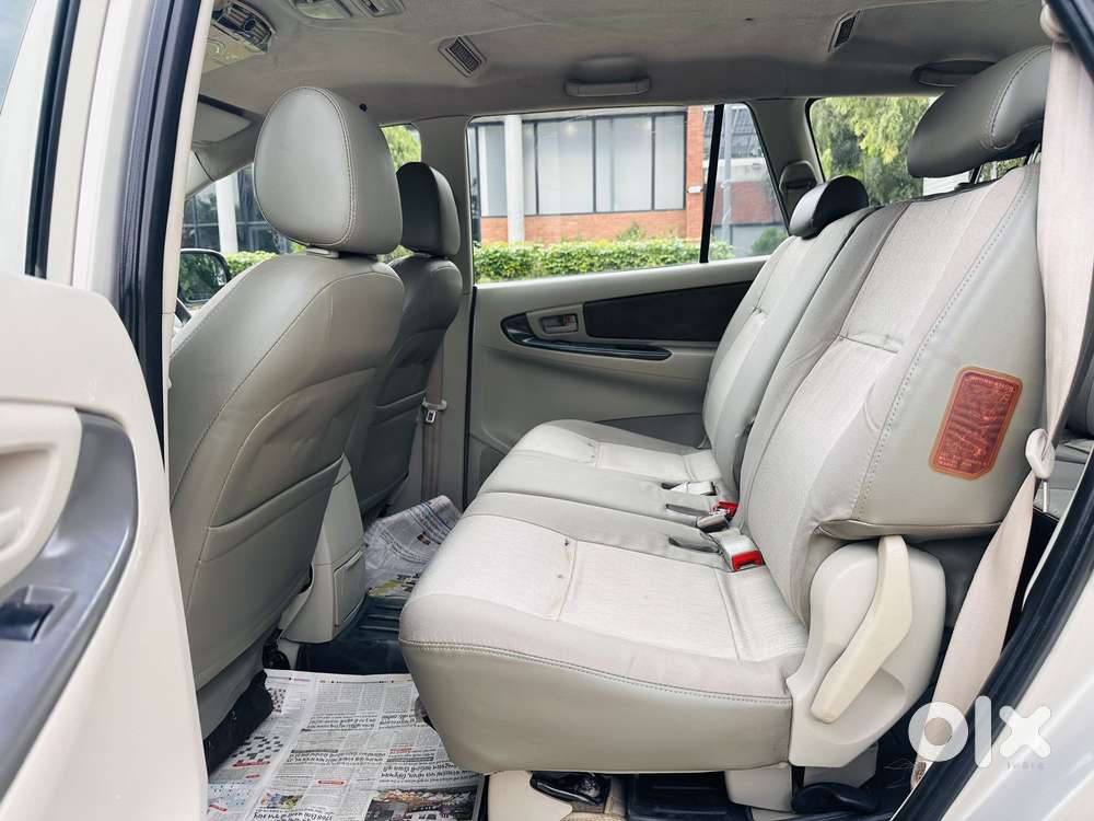 Toyota Innova 2.5 Gx 8 Str Bs-iii, 2015, Diesel