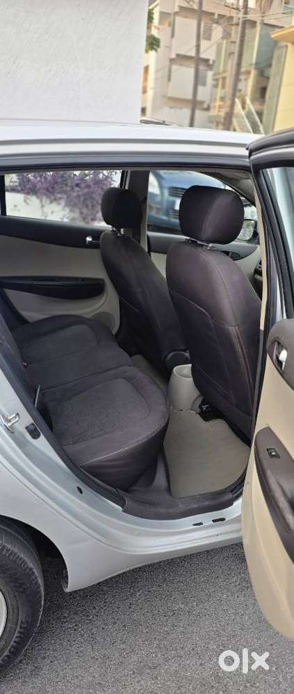 Hyundai I20 Asta (o) 1.2 Mt, 2010, Petrol