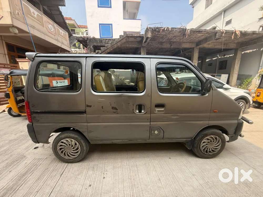 Maruti Suzuki Eeco 2022 Cng & Hybrids Well Maintained
