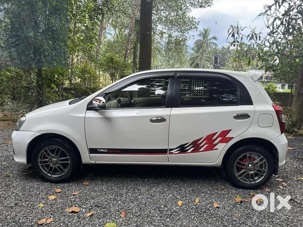 Toyota Etios Liva 2016