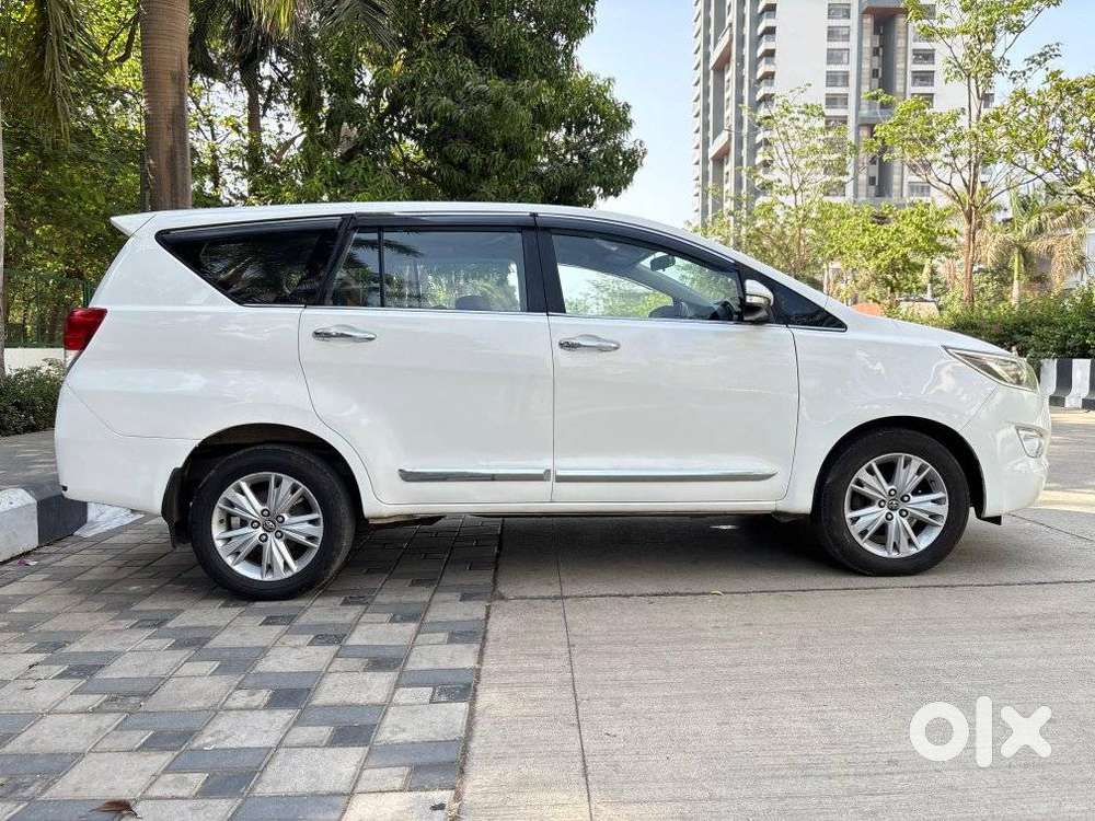 Toyota Innova Crysta 2.8z Automatic, 2017, Diesel