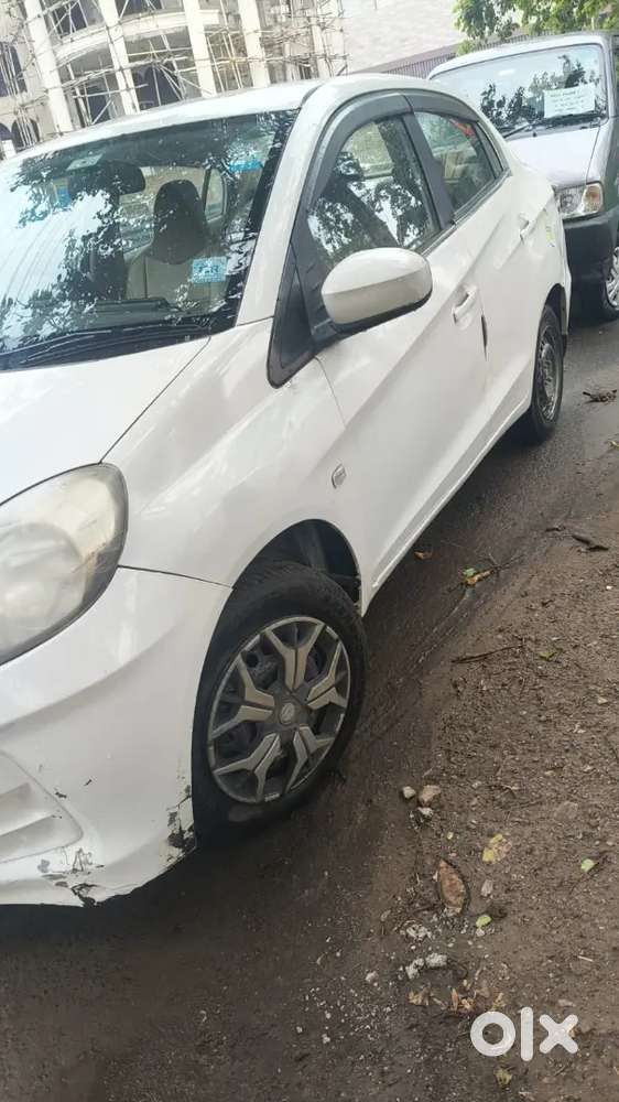 Honda Amaze Diesel 2013, Newly Gurrantt Tyres