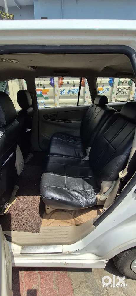 Toyota Innova Diesel 2011