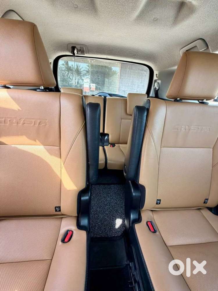 Toyota Innova Crysta [2020-ongoing] 2.4 Zx At 7 Str, 2022, Diesel