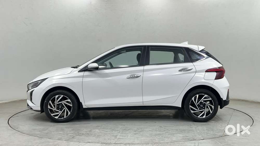 Hyundai New I20 1.2 Asta (o) Ivt, 2025, Petrol