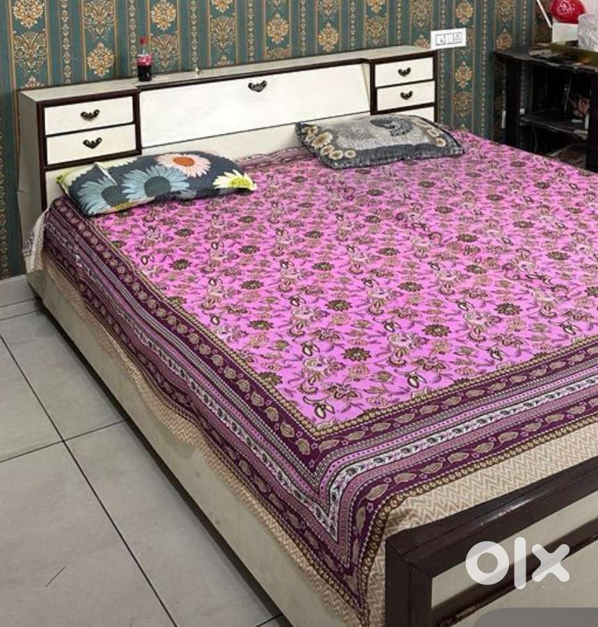 Box bed with soffa set nd wooden rack