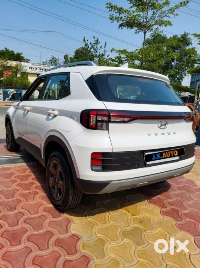 Hyundai Venue 1.2 S Plus, 2024, Petrol