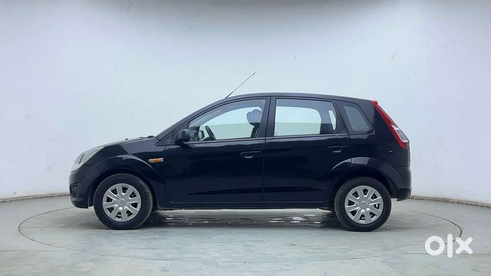 Ford Figo Petrol Zxi, 2013, Petrol