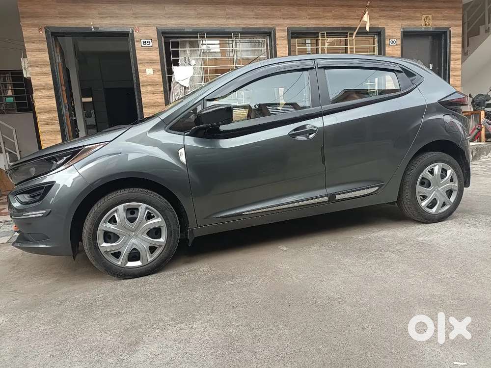 Tata Altroz 2022 Petrol 16000 Km Driven
