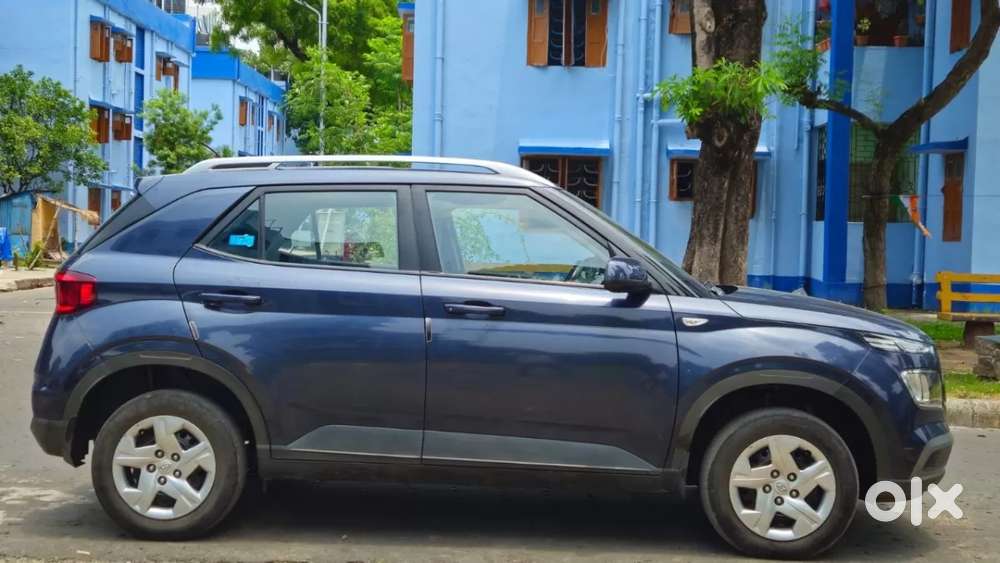 Hyundai Venue S 1.2 Petrol, 2022, Petrol