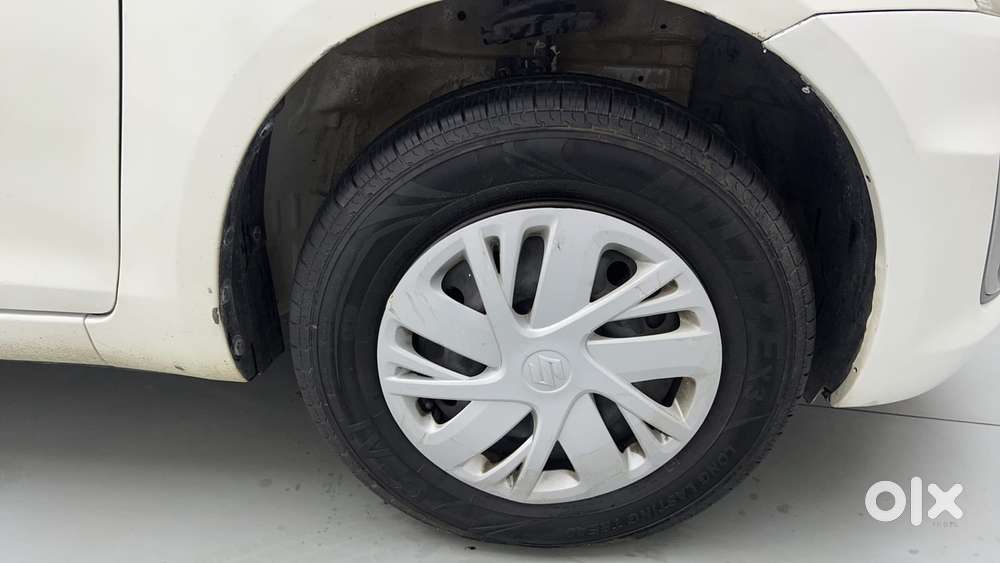 Maruti Suzuki Swift Vvt Vxi, 2016, Petrol