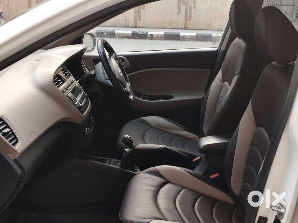 Hyundai I20 Asta (o) 1.2 Ivt, 2014, Petrol