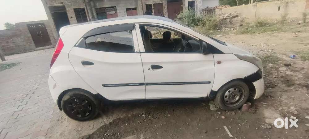 Hyundai Eon Magna + 2015