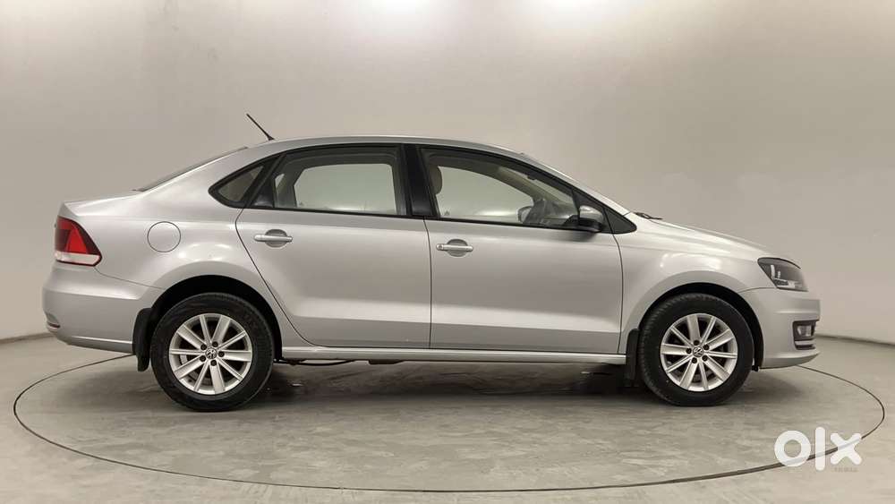 Volkswagen Vento 1.6 Highline, 2016, Petrol
