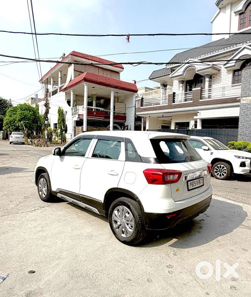 Maruti Suzuki Brezza 1.5 Vxi Smart Hybrid, 2022, Petrol
