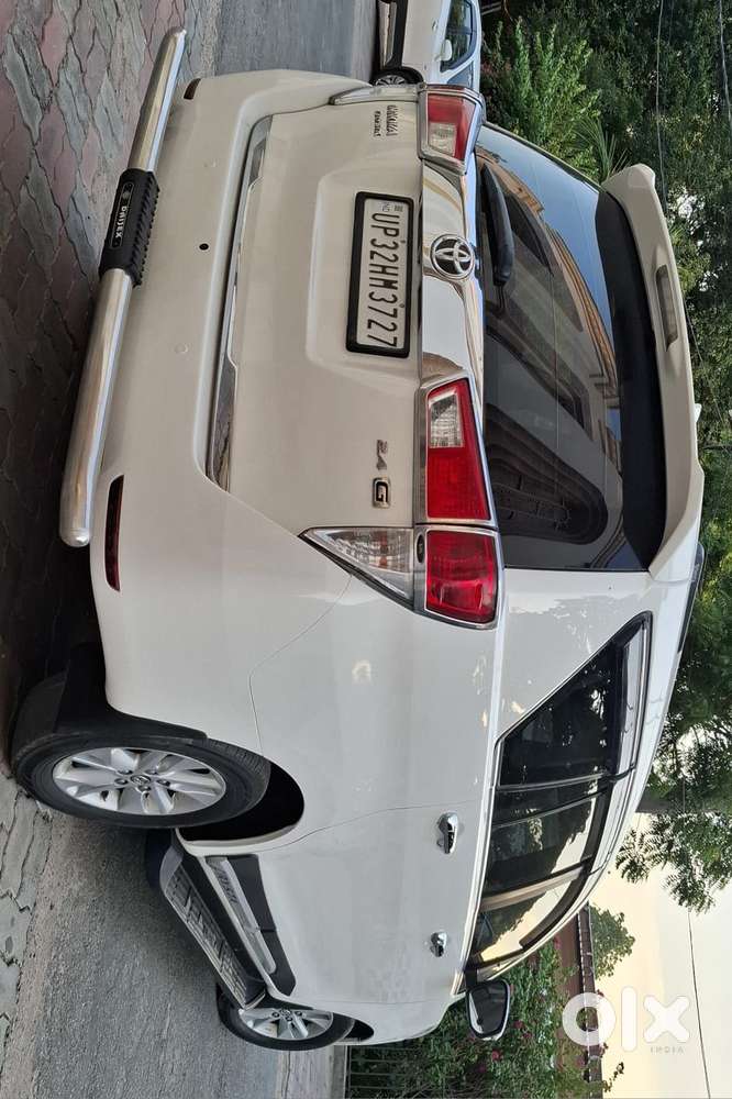 Toyota Innova Crysta 2.4 G Mt, 2016, Diesel