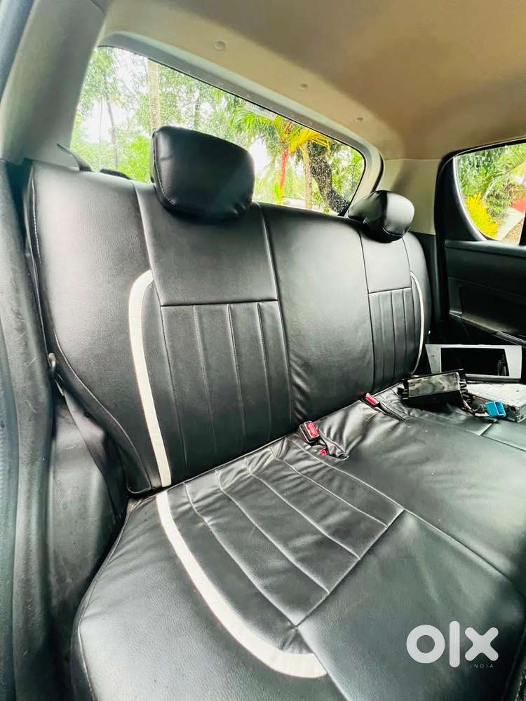 Maruti Suzuki Swift Vxi + Manual, 2012, Petrol