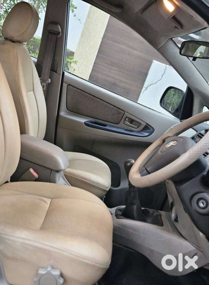 Toyota Innova 2.5 G (diesel) 8 Seater, 2009, Diesel