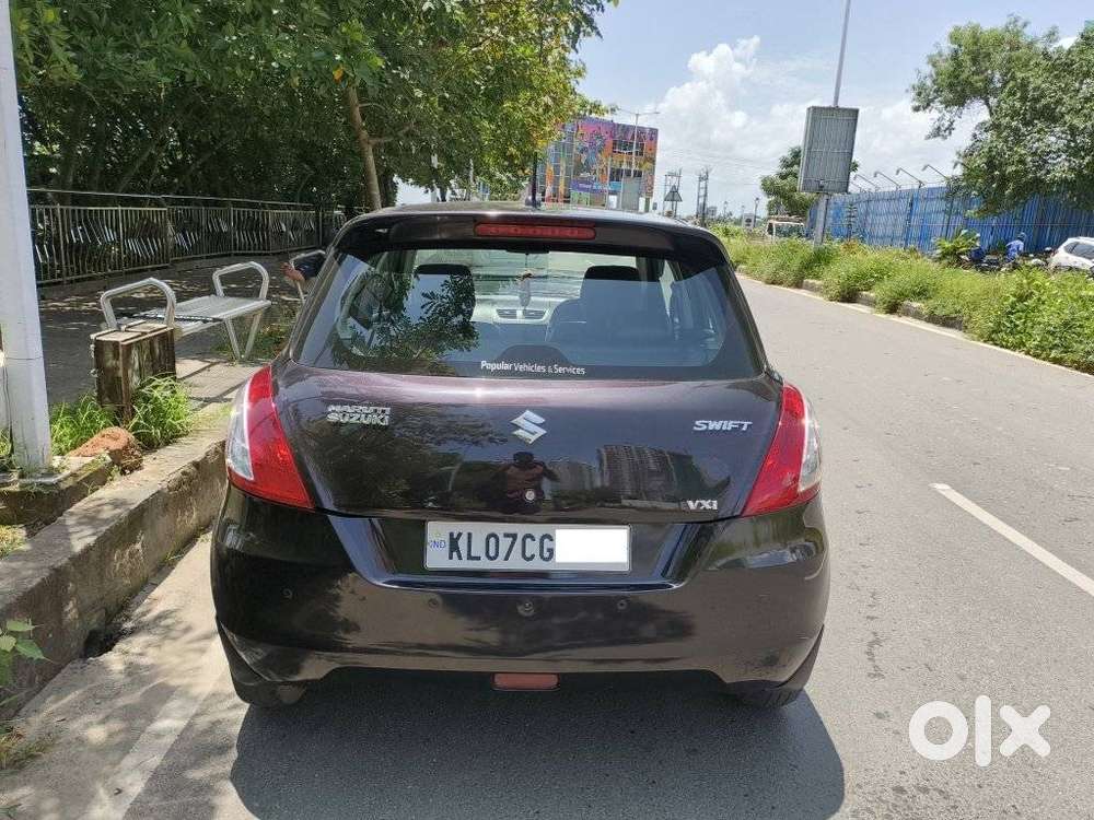 Maruti Suzuki Swift Vxi Optional, 2016, Petrol
