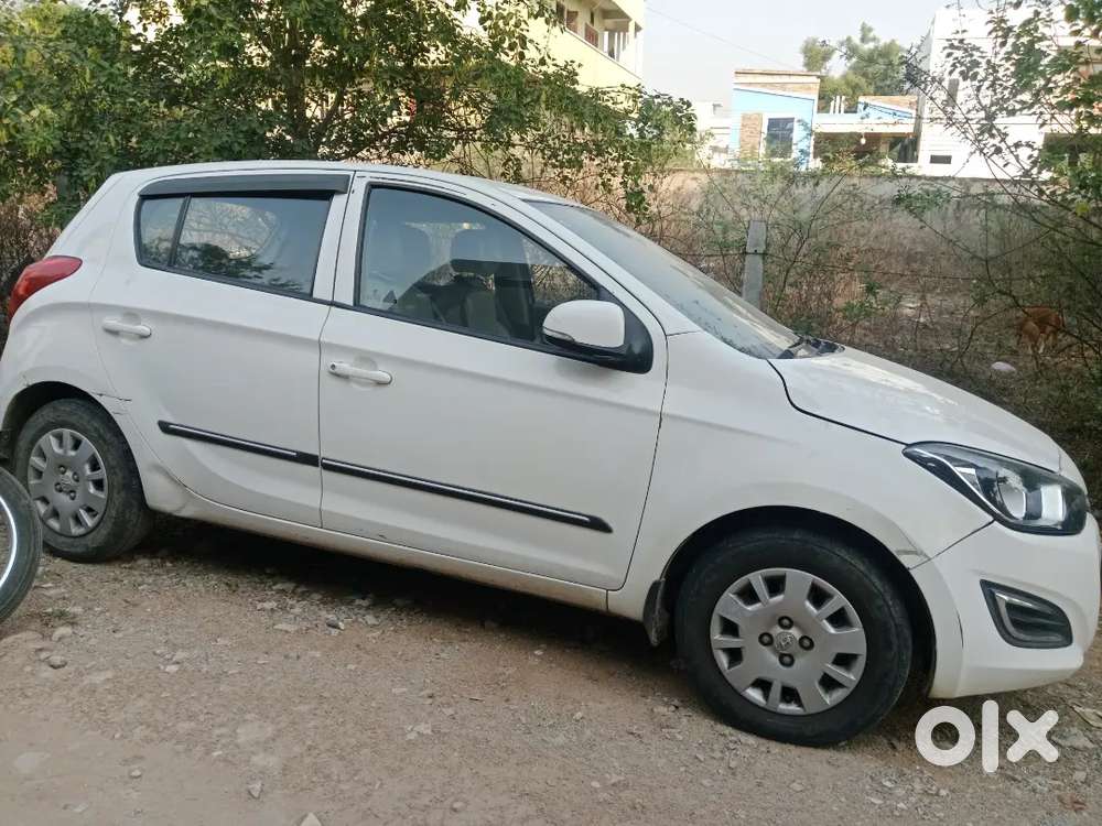 Hyundai I20 2013 Diesel 121000 Km Driven
