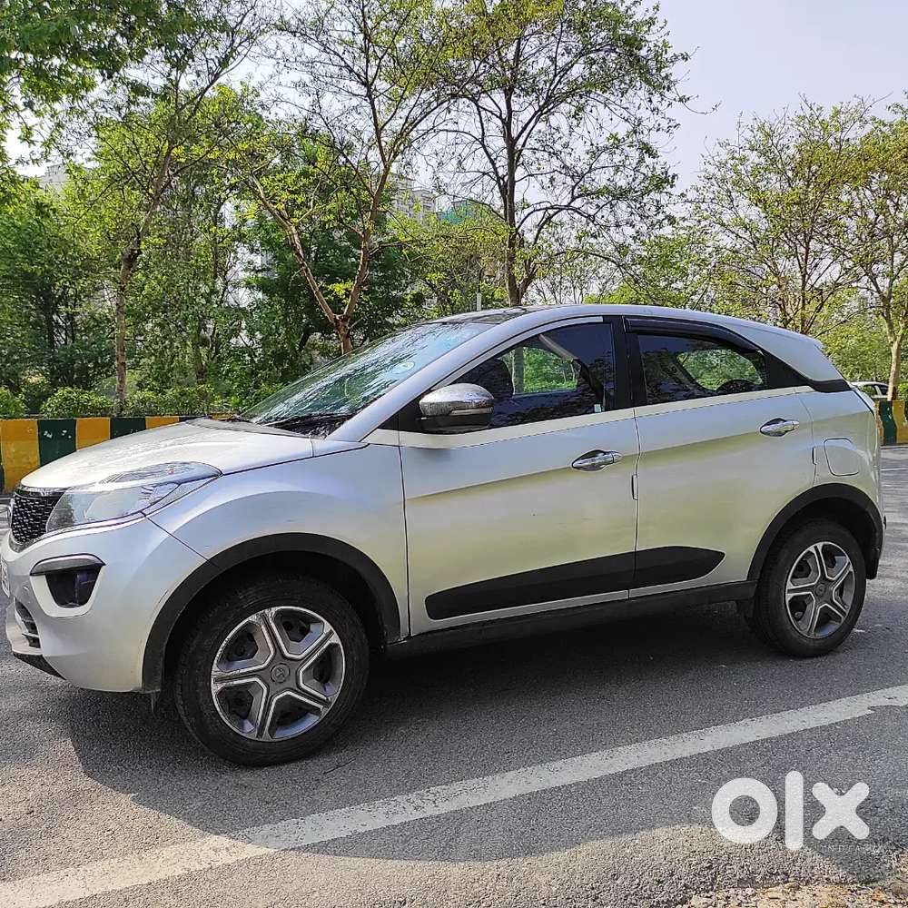Tata Nexon Xm Petrol (2017–2020)  Well Maintained  5-star Safety