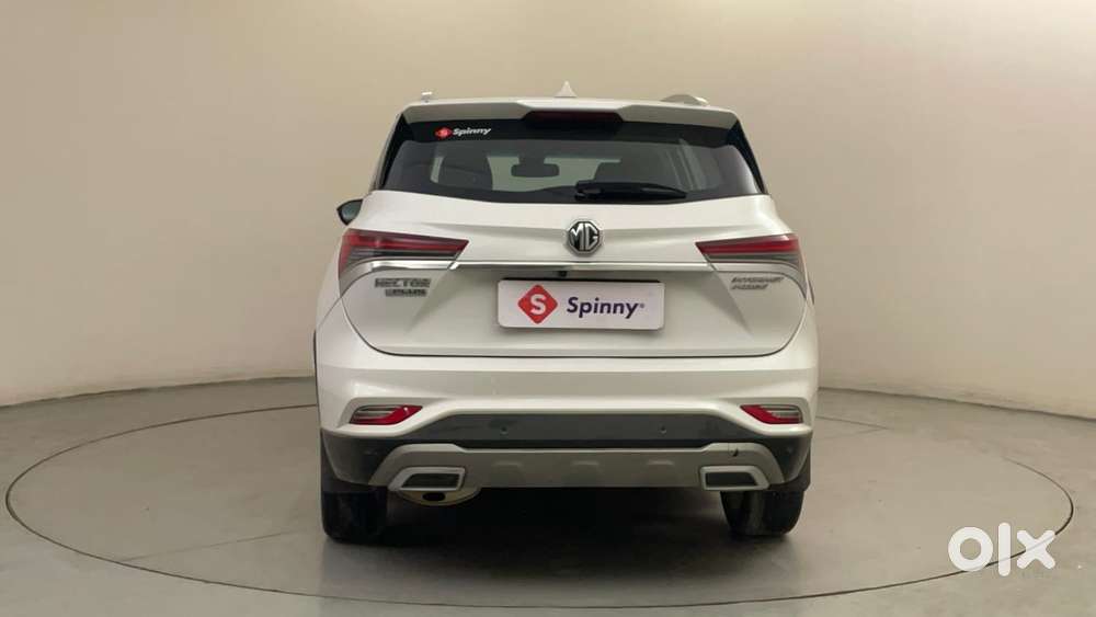 Mg Hector Plus 1.5 Sharp Turbo Cvt 6 Str, 2022, Petrol