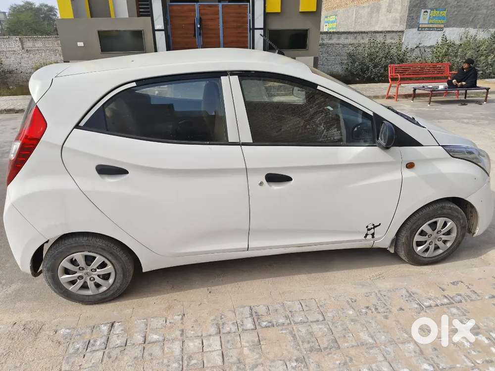 Rj13- Hyundai Eon 2016 Petrol Well Maintained