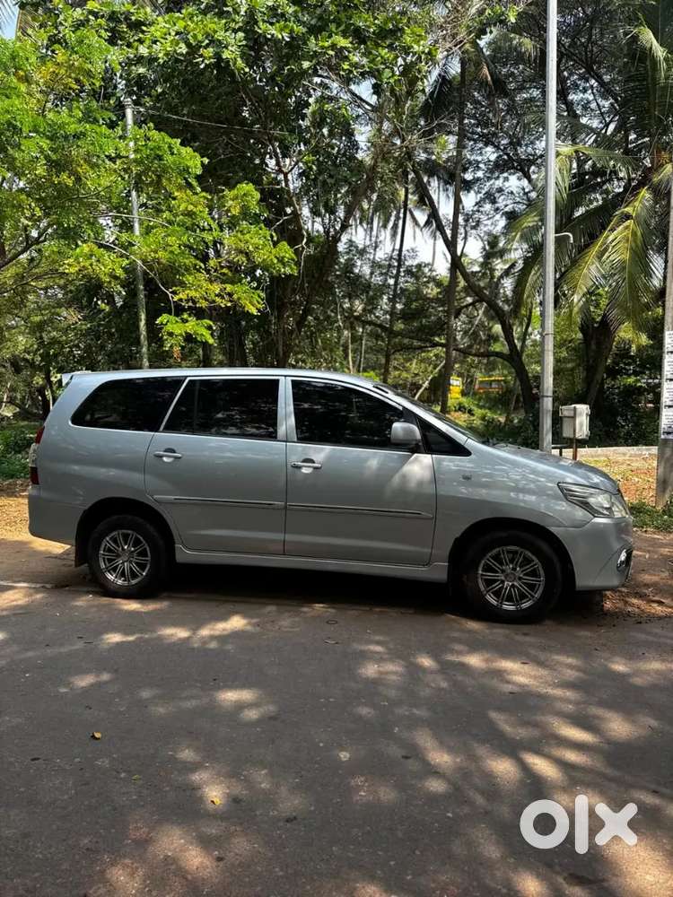 Toyota Innova 2013 Diesel Well Maintained