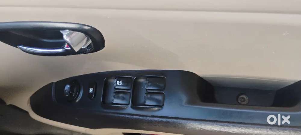 Hyundai I10 Sportz 2012 Car