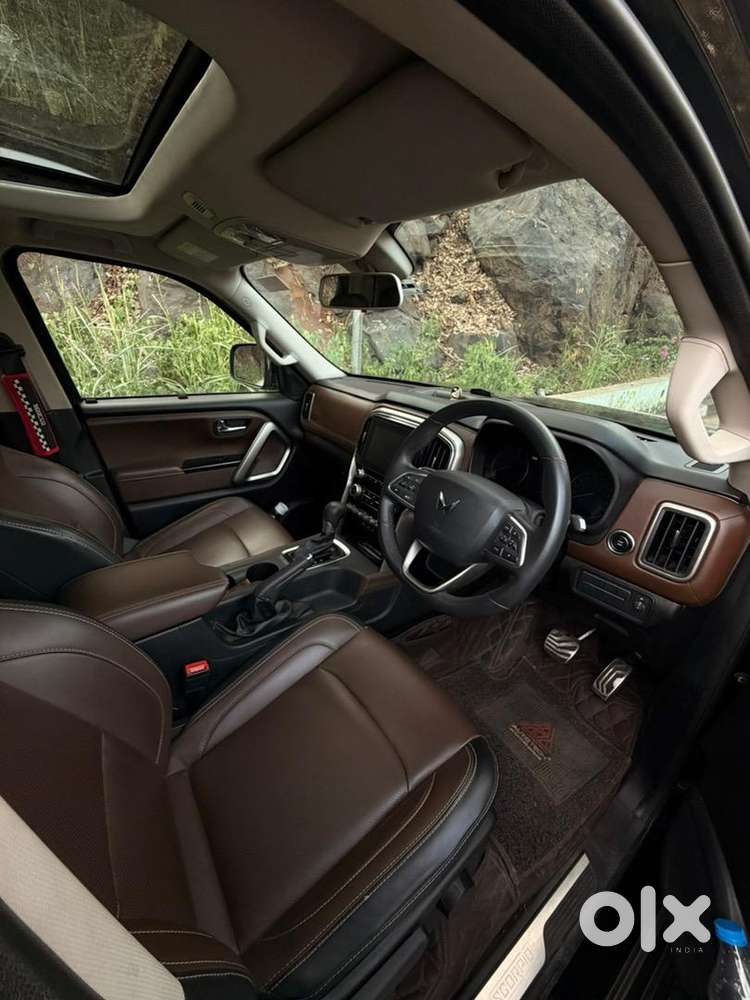 2023 Mahindra Scorpio-n Z8 At Diesel  29,800 Km  1st Owner