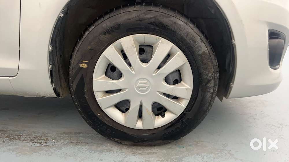 Maruti Suzuki Swift Dzire 1.3 Vxi, 2014, Petrol