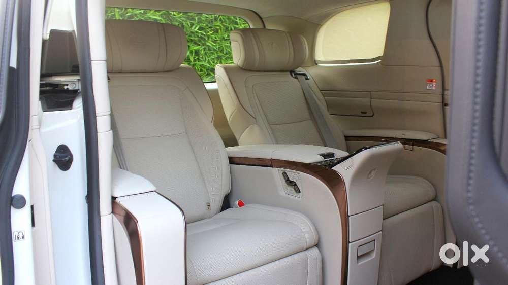 Lexus Lm 350h 4 Str Ultra Luxury, 2024, Petrol