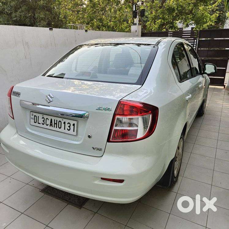 Maruti Suzuki Sx4 Vxi Bsiv, 2013, Petrol