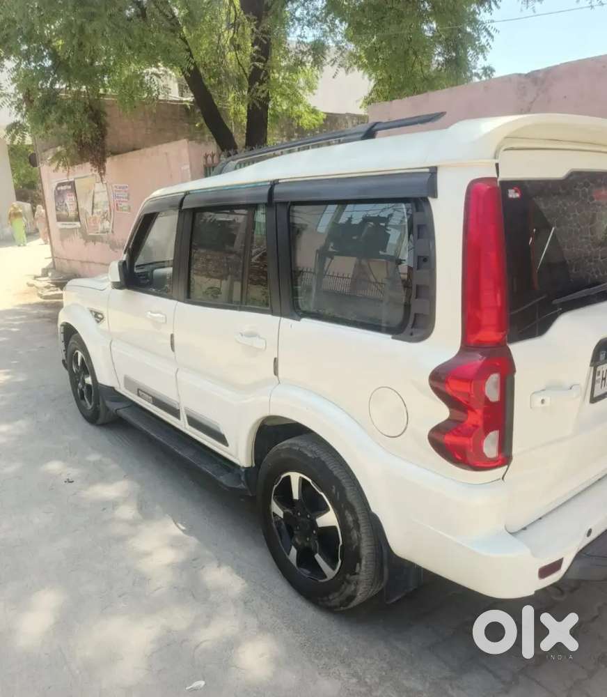 Mahindra Scorpio Classic 2023 Diesel 45000 Km Driven