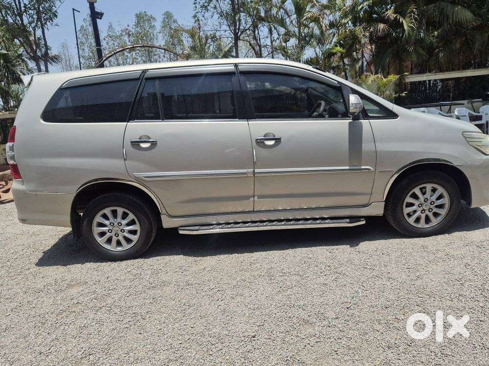 Toyota Innova 2.5 V 7 Str, 2013, Diesel