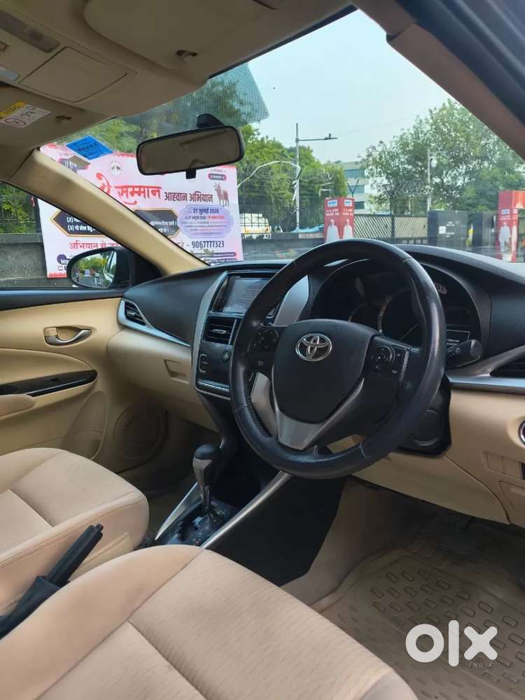 Toyota Yaris G Cvt, 2019, Petrol