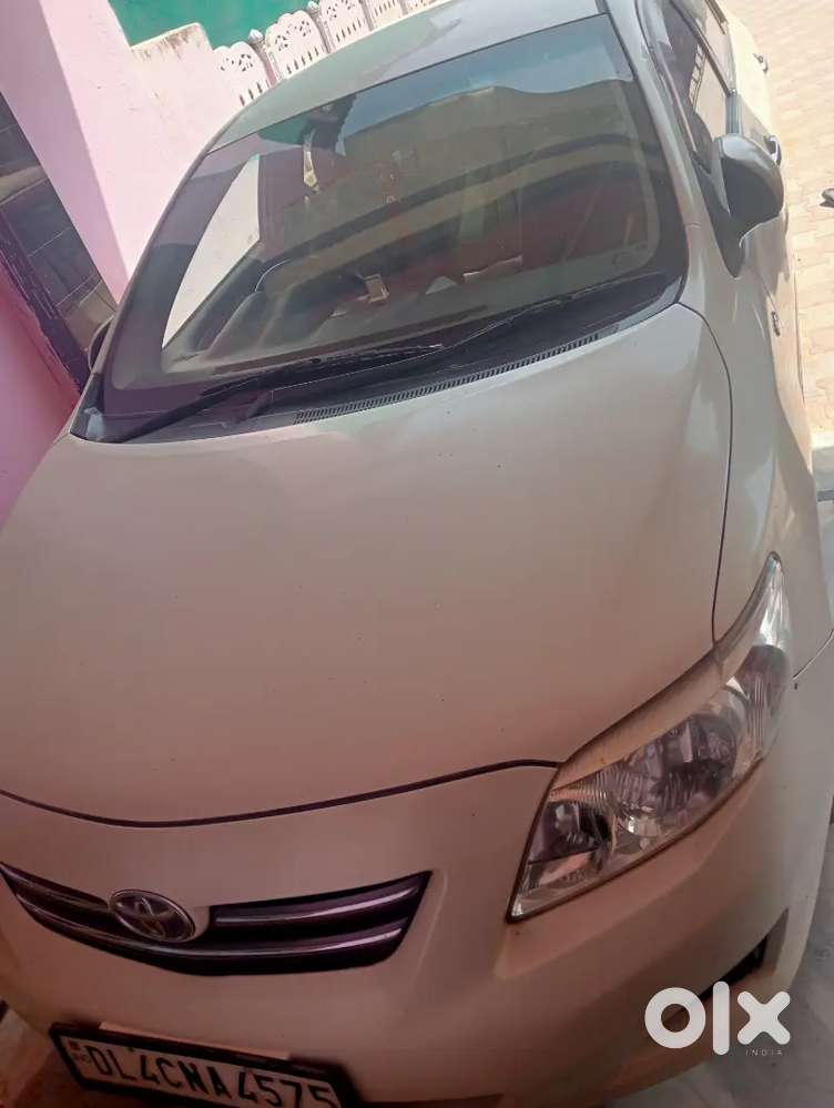 Toyota Corolla Altis 2011