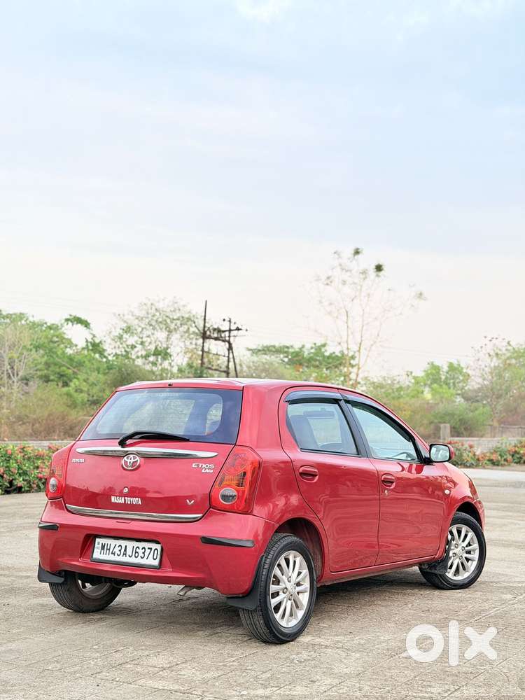 Toyota Etios Liva 2014-2016 V, 2011, Petrol