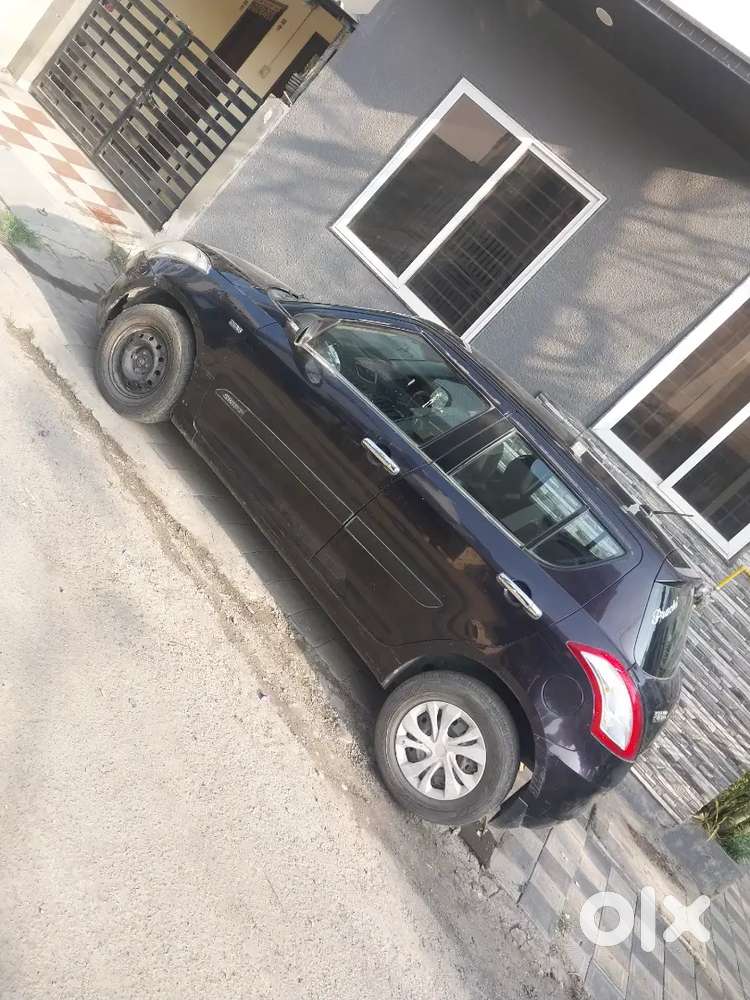 Maruti Suzuki Swift 2015 Diesel 80000 Km Driven Top