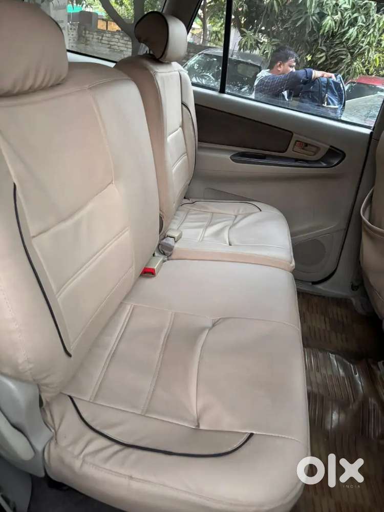 Toyota Innova 2.5 2012