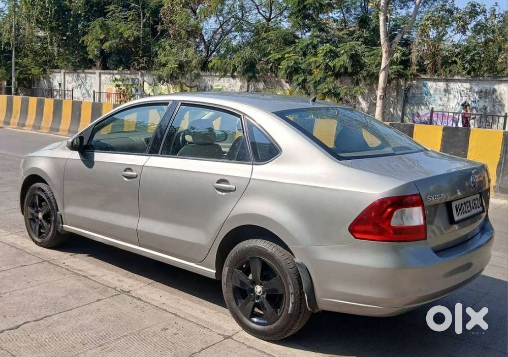 Skoda Rapid Elegance 1.6 Mpfi At, 2017, Petrol