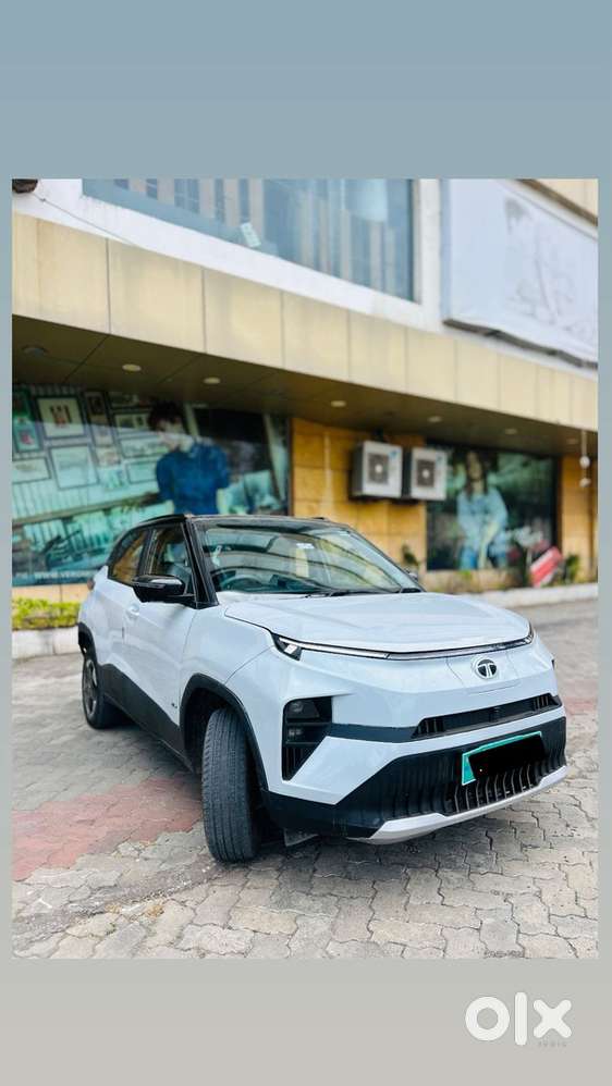 Tata Punch Electric Lr Ac Fc Emp+ 2024