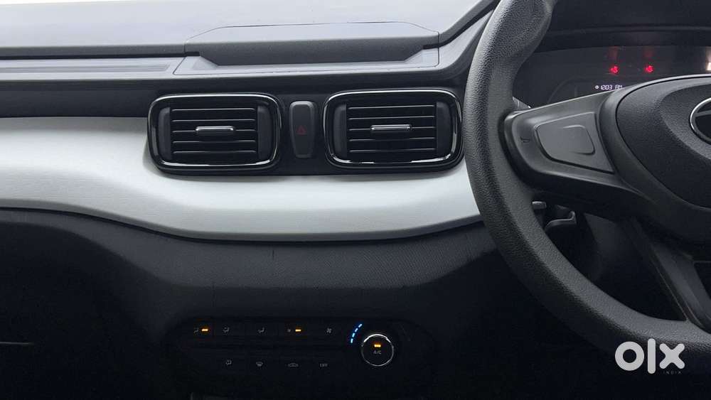 Tata Punch Pure, 2025, Petrol