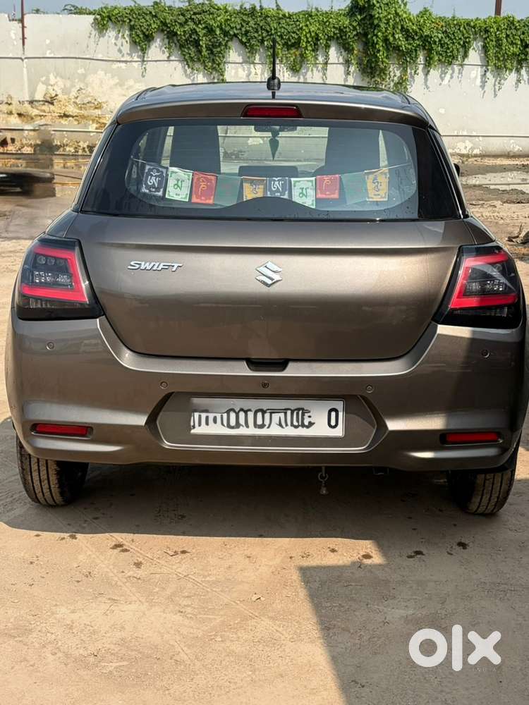 Maruti Suzuki Swift 2025 Vxi Petrol Manual