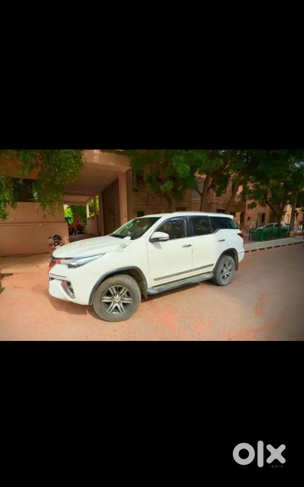 Toyota Fortuner 2017 Diesel Automatic Top Condition