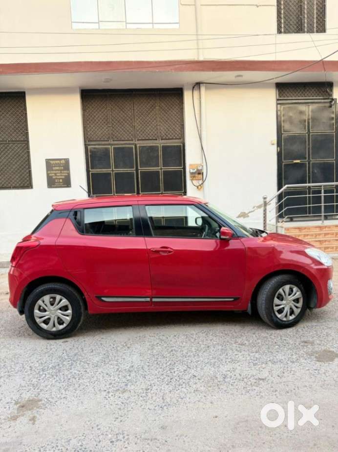 Maruti Suzuki Swift Vxi + Manual, 2019