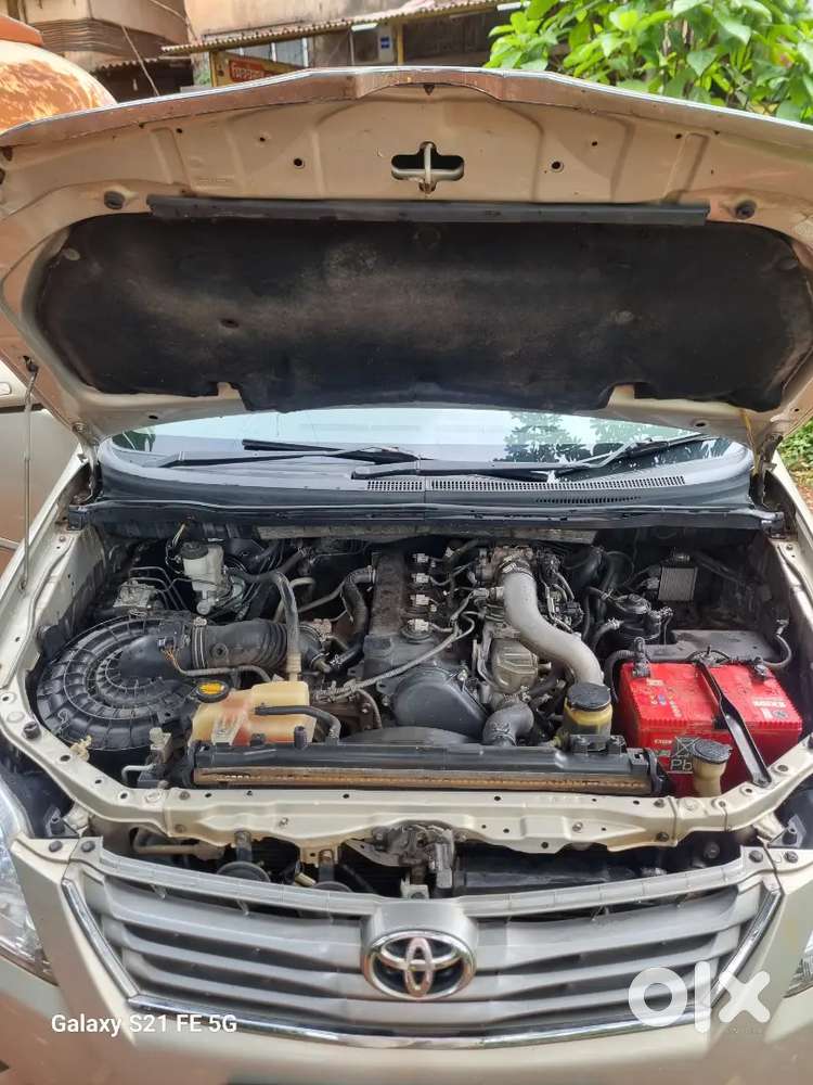 Toyota Innova 2.5 V 2013